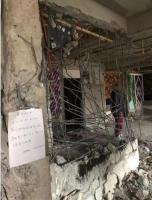 哈爾濱被砸承重墻小區(qū)居民發(fā)聲：等一個(gè)合理的解決方案