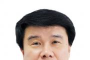 山東省人大原常委、法制委員會(huì)原主任委員崔洪剛被開除黨籍和公職