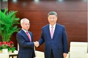 習(xí)近平會(huì)見(jiàn)岑浩輝