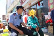 “嘮嗑”式宣傳 捂緊老年群體“錢袋子”