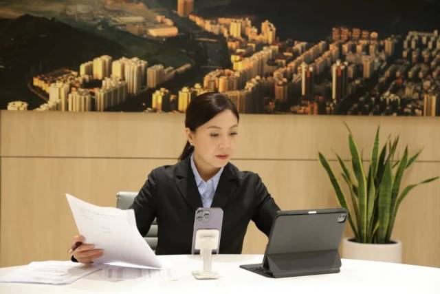 香港調(diào)解機(jī)構(gòu)調(diào)解員主持案件在線調(diào)解